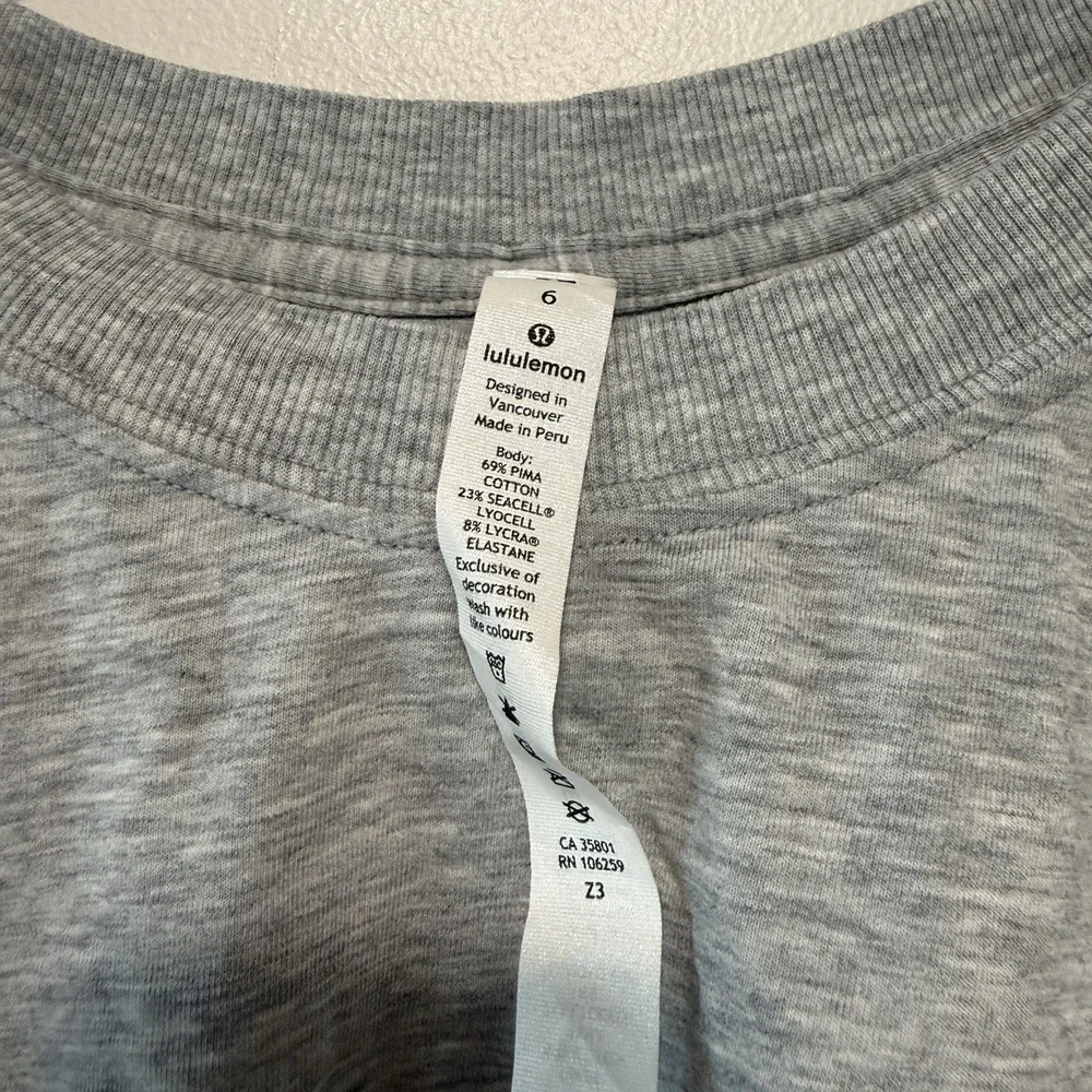 Lululemon All Yours Boyfriend Ultra Crop Heathered Core Light Grey Size 6